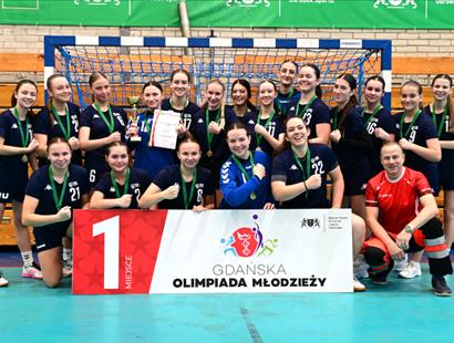 W szczypiorniaku złote medale dla XII Liceum Ogolnokształcącego